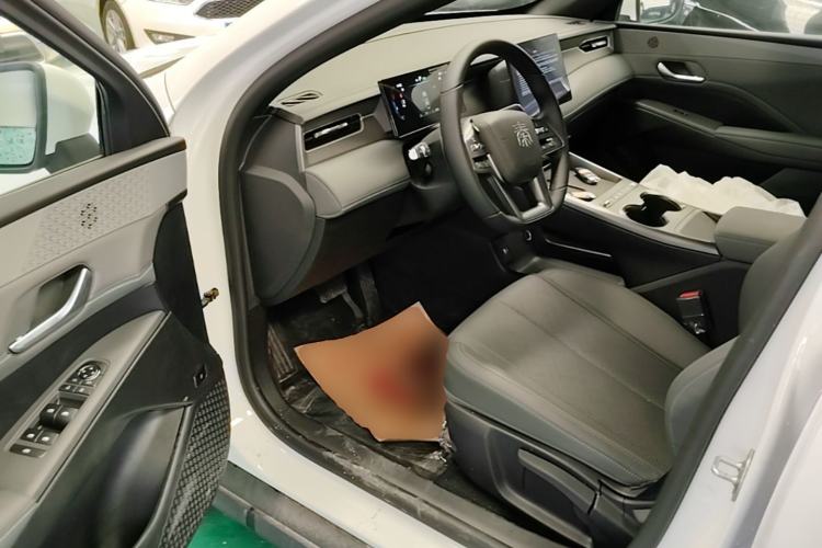 Used BYD Qin PLUS  Driver Seat