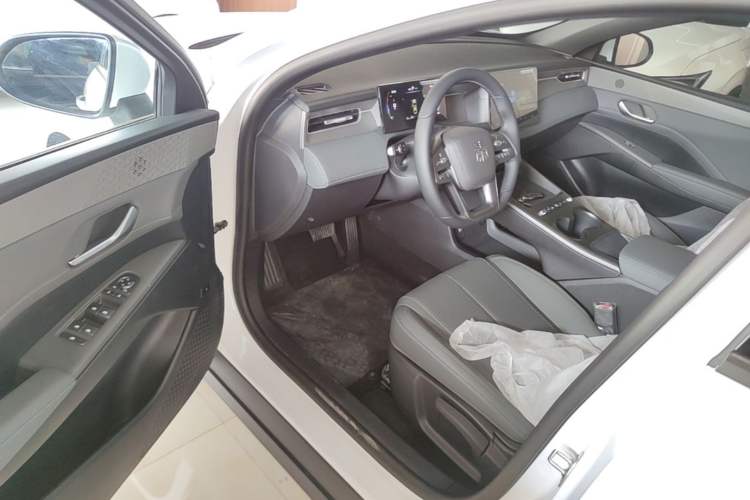 Used BYD Qin PLUS  Driver Seat