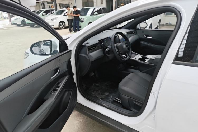 Used BYD Qin PLUS  Driver Seat