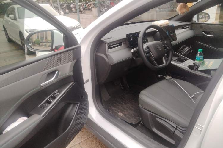 Used BYD Qin PLUS  Driver Seat