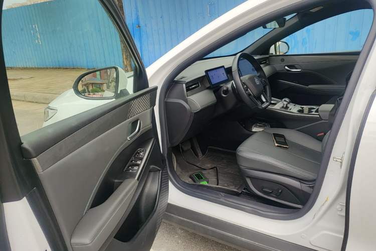 Used BYD Qin PLUS 2025 DM-i Smart Drive 120KM Superior Model Driver Seat