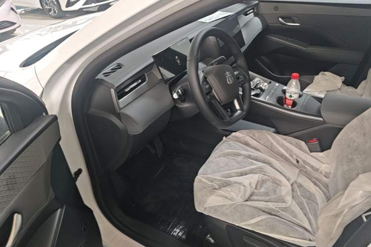 Used BYD Qin PLUS  Driver Seat