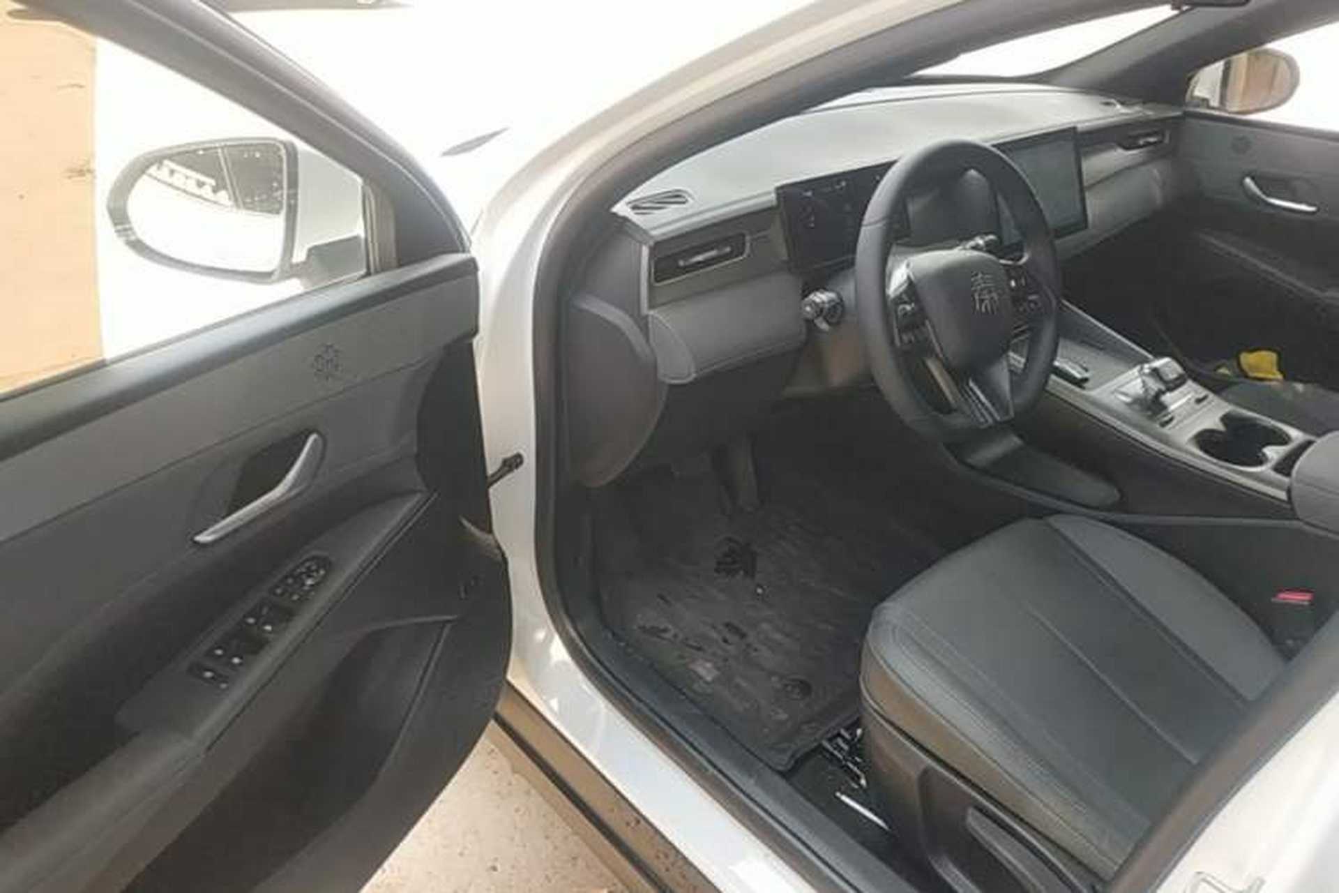 Used BYD Qin PLUS 2025 DM-i Smart Drive 55KM Leading Model Driver Seat