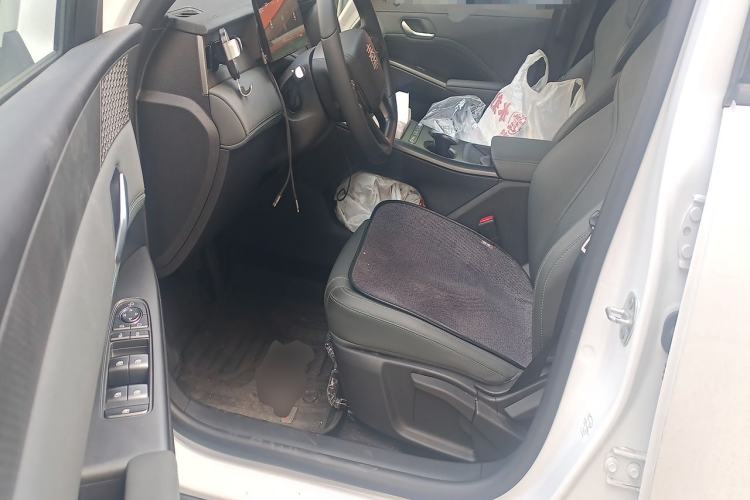Used BYD Qin PLUS  Driver Seat