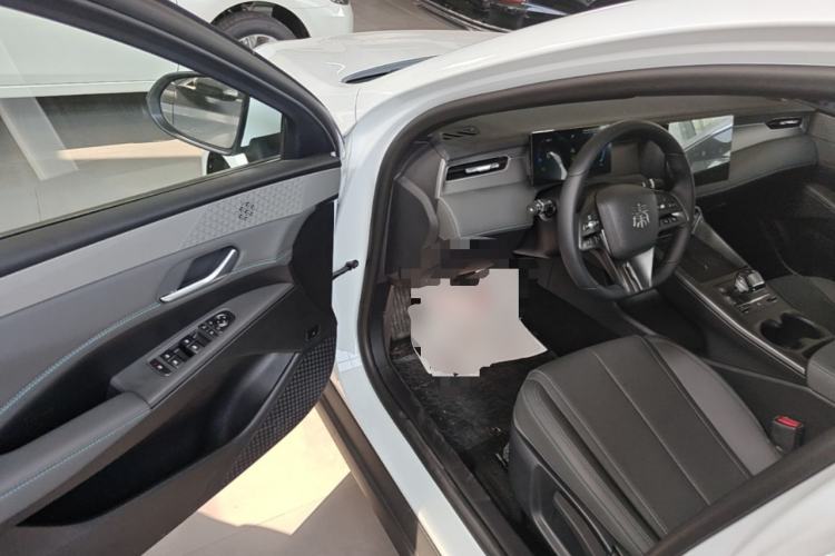 Used BYD Qin PLUS 2025 DM-i Smart Drive 55KM Leading Model Driver Seat