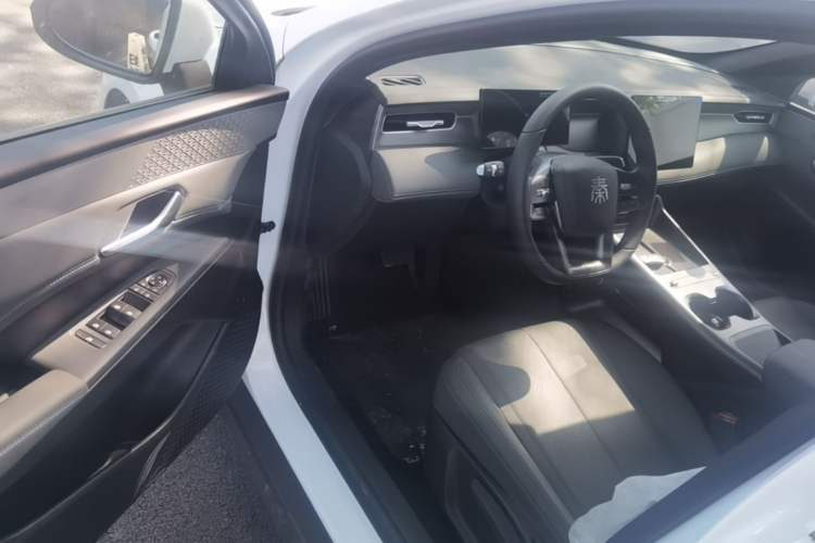 Used BYD Qin PLUS  Driver Seat