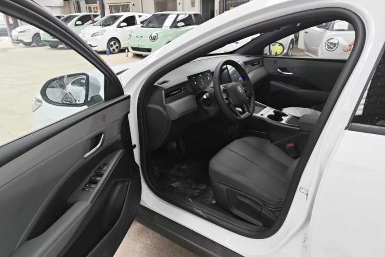 Used BYD Qin PLUS  Driver Seat