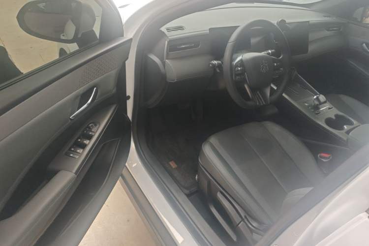 Used BYD Qin PLUS 2025 DM-i Smart Drive 55KM Leading Model Driver Seat