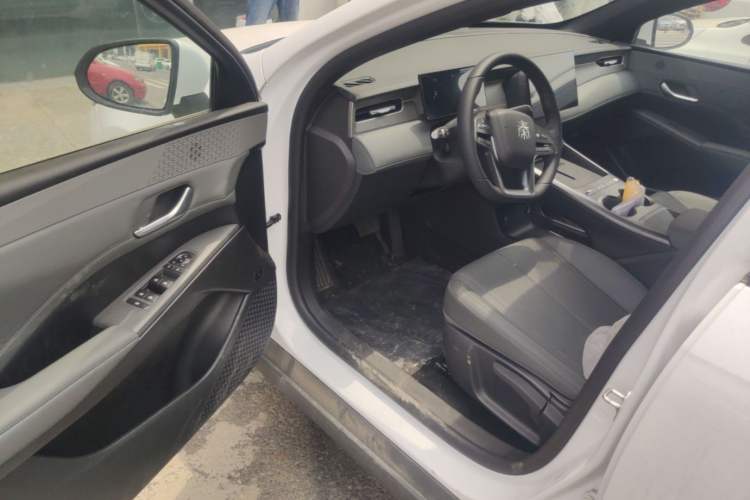 Used BYD Qin PLUS  Driver Seat