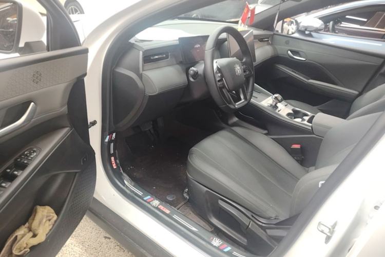 Used BYD Qin PLUS 2025 EV Smart Drive Edition 420KM Leading Model Driver Seat