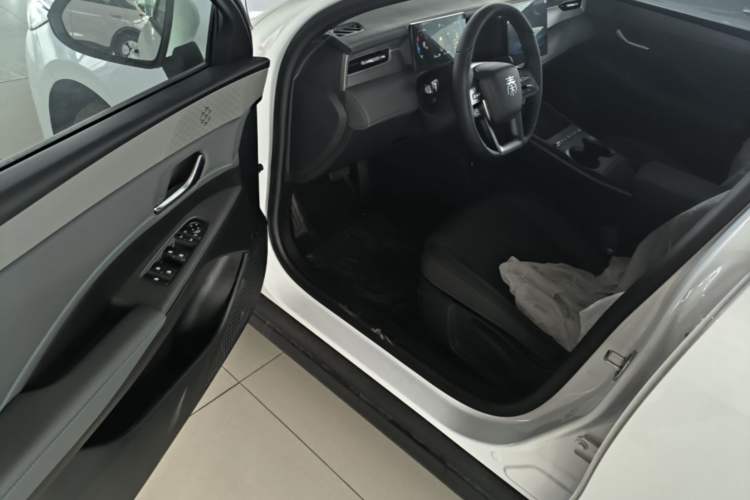 Used BYD Qin PLUS  Driver Seat