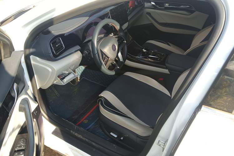 Used BYD Qin PLUS 2025 EV 510KM Standard Range Model Driver Seat