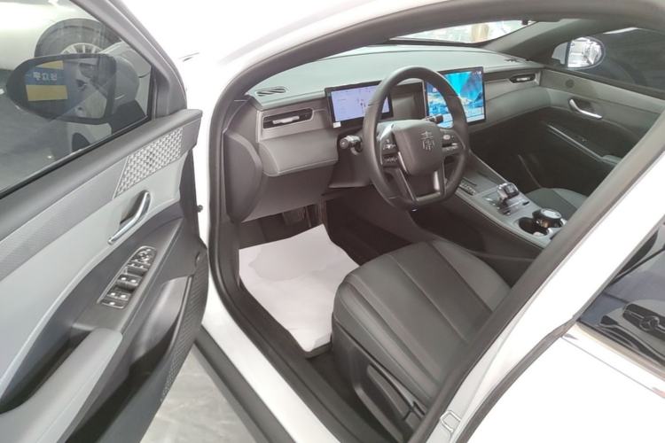 Used BYD Qin PLUS 2025 EV Smart Drive Edition 510KM Leading Model Driver Seat