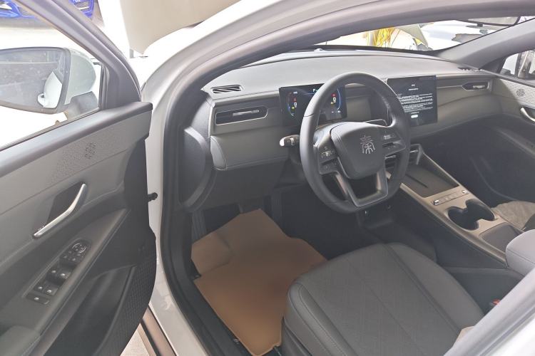 Used BYD Qin PLUS  Driver Seat