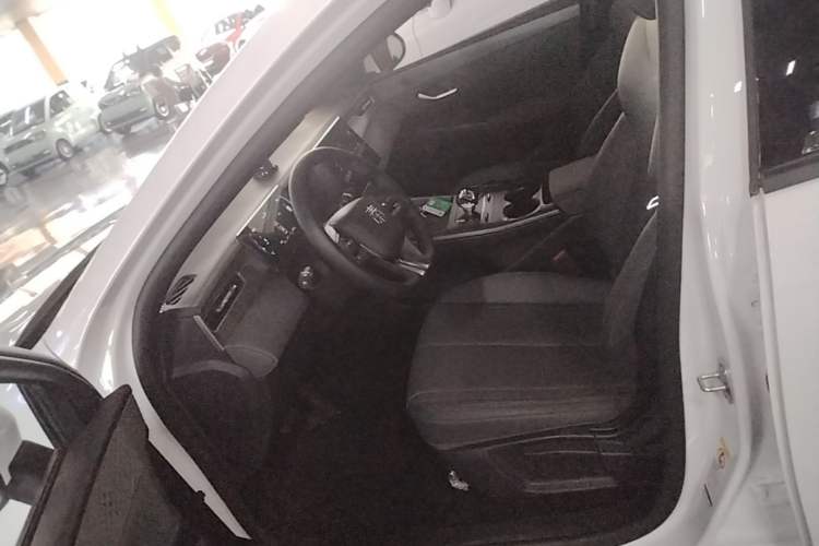 Used BYD Qin PLUS 2025 DM-i Smart Drive 55KM Leading Model Driver Seat