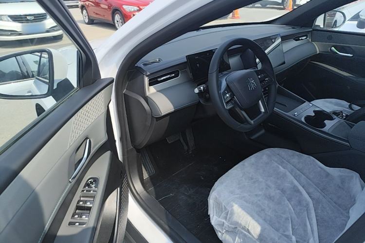 Used BYD Qin PLUS  Driver Seat