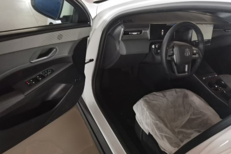 Used BYD Qin PLUS  Driver Seat
