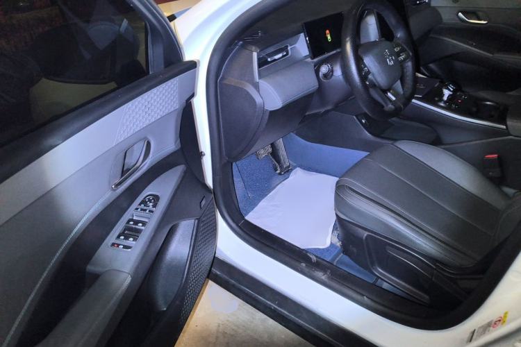 Used BYD Qin PLUS 2025 DM-i Smart Drive 55KM Leading Model Driver Seat