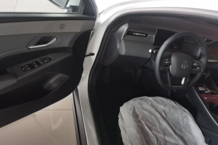 Used BYD Qin PLUS  Driver Seat