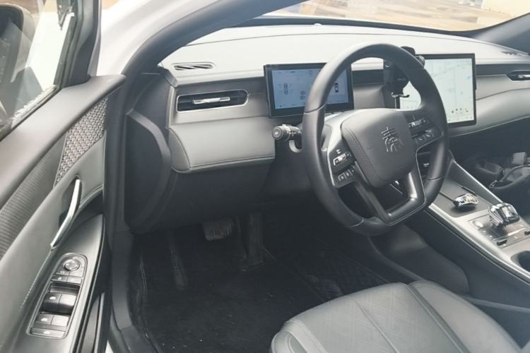 Used BYD Qin PLUS 2025 EV Smart Drive Edition 510KM Leading Model Driver Seat