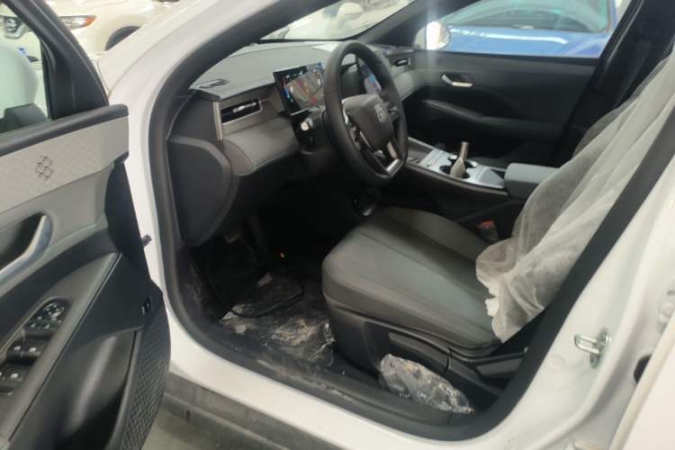 Used BYD Qin PLUS  Driver Seat