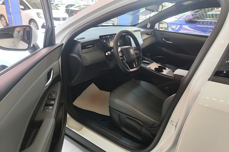 Used BYD Qin PLUS  Driver Seat