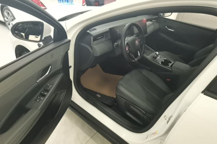 Used BYD Qin PLUS 2025 EV Smart Drive Edition 420KM Leading Model Driver Seat