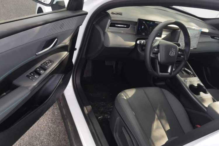 Used BYD Qin PLUS  Driver Seat