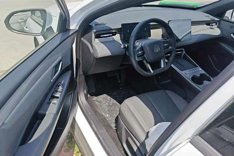 Used BYD Qin PLUS  Driver Seat