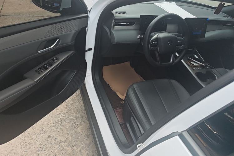 Used BYD Qin PLUS  Driver Seat