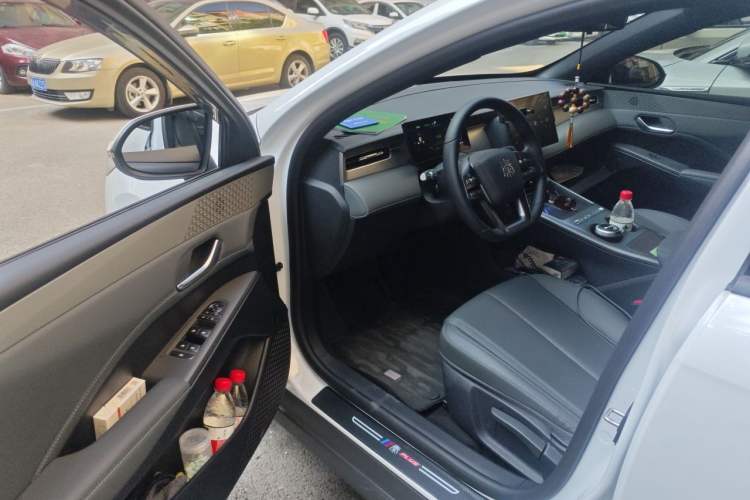 Used BYD Qin PLUS  Driver Seat