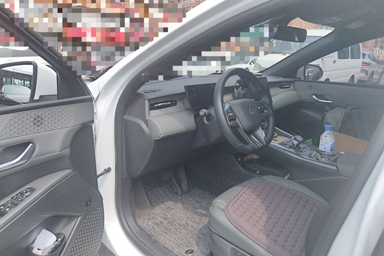 Used BYD Qin PLUS 2025 DM-i Smart Drive 55KM Leading Model Driver Seat