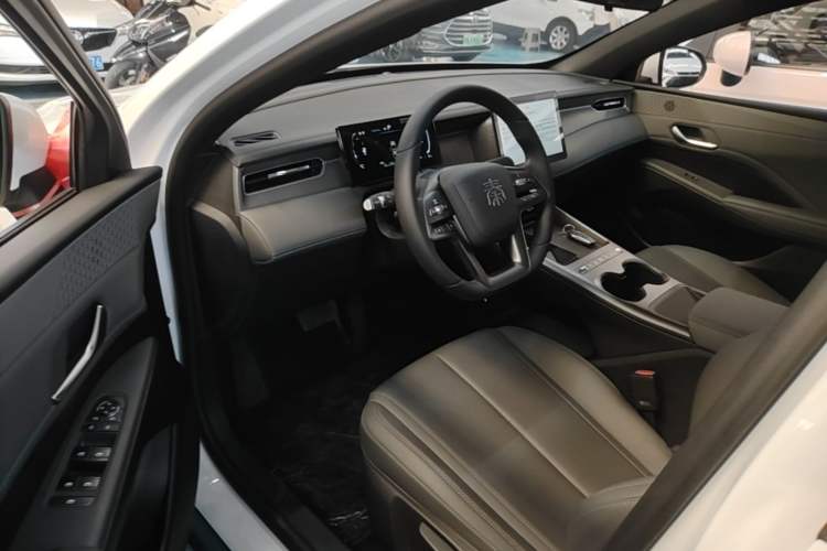 Used BYD Qin PLUS  Driver Seat