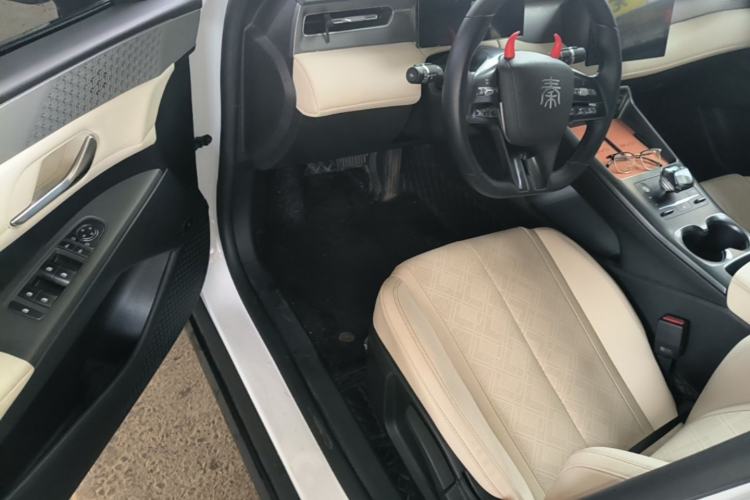 Used BYD Qin PLUS 2025 DM-i Smart Drive 55KM Leading Model Driver Seat