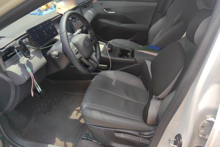 Used BYD Qin PLUS 2025 DM-i Smart Drive 55KM Leading Model Driver Seat