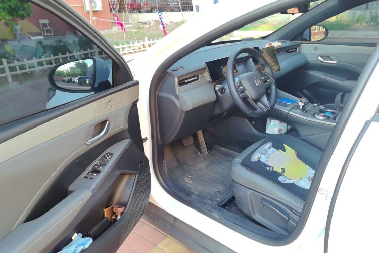 Used BYD Qin PLUS 2025 DM-i Smart Drive 55KM Leading Model Driver Seat