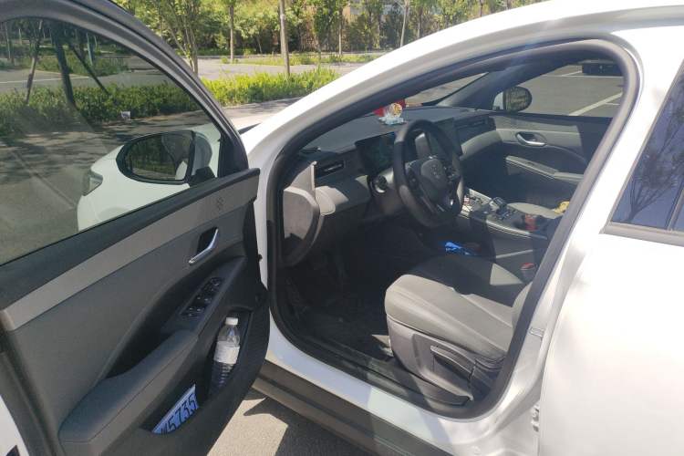 Used BYD Qin PLUS 2025 DM-i Smart Drive 55KM Leading Model Driver Seat