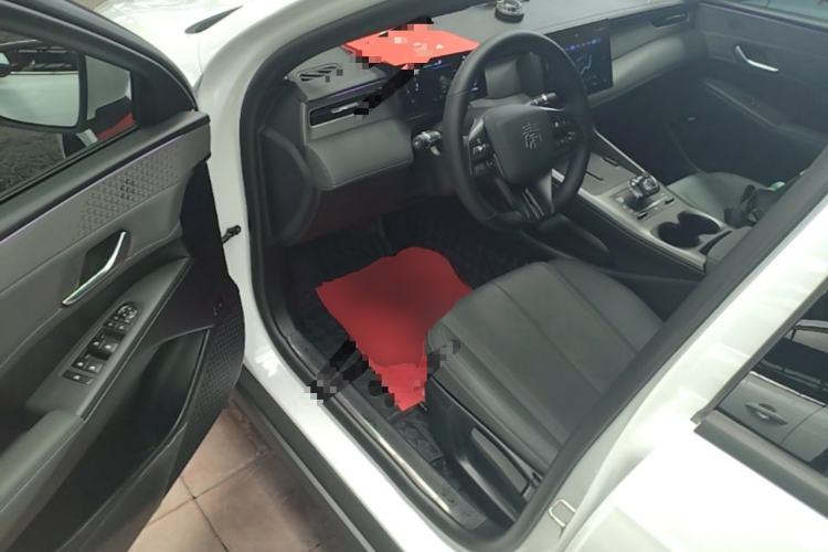 Used BYD Qin PLUS 2025 DM-i Smart Drive 55KM Leading Model Driver Seat