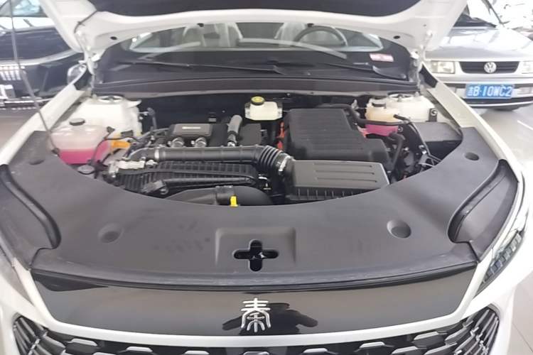 Used BYD Qin PLUS 2025 DM-i Smart Drive 55KM Leading Model Engine Bay