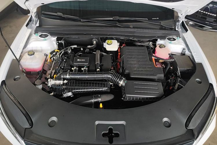 Used BYD Qin PLUS 2025 DM-i Smart Drive 55KM Leading Model Engine Bay