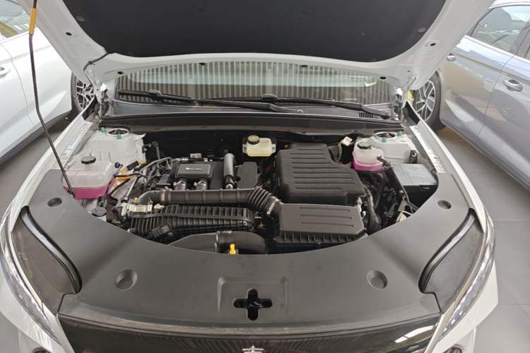 Used BYD Qin PLUS 2025 DM-i Smart Drive 55KM Leading Model Engine Bay