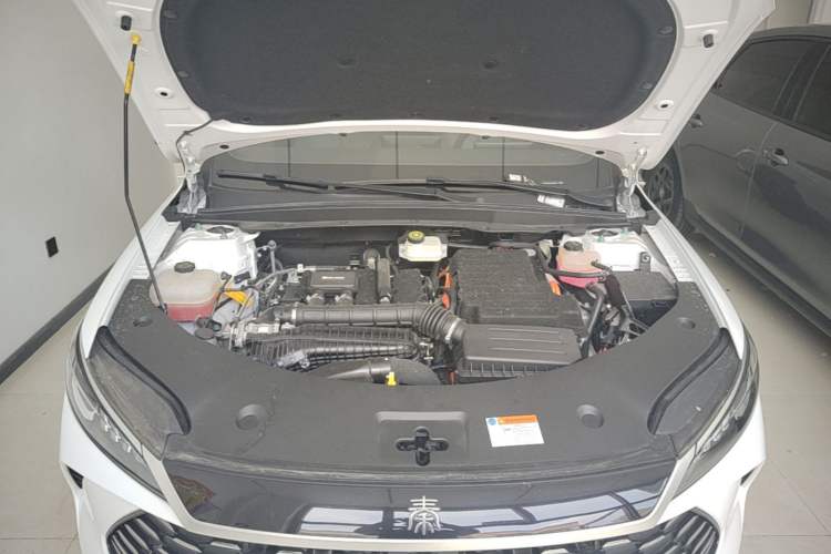 Used BYD Qin PLUS 2025 DM-i Smart Drive 55KM Leading Model Engine Bay