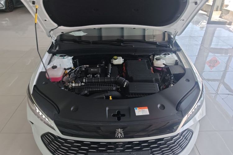 Used BYD Qin PLUS 2025 DM-i Smart Drive 120KM Superior Model Engine Bay