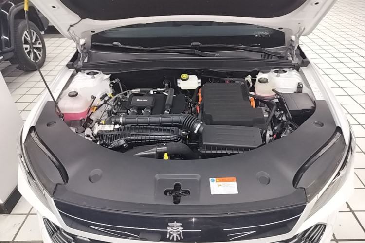Used BYD Qin PLUS 2025 DM-i Smart Drive 55KM Leading Model Engine Bay