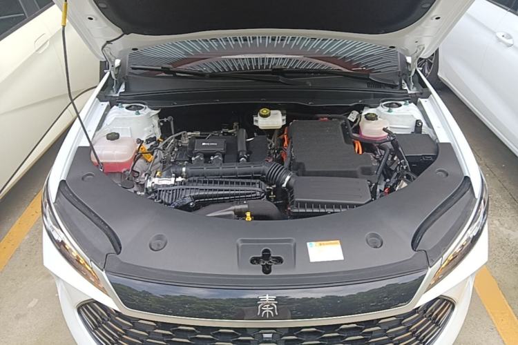 Used BYD Qin PLUS 2025 DM-i Smart Drive 120KM Superior Model Engine Bay