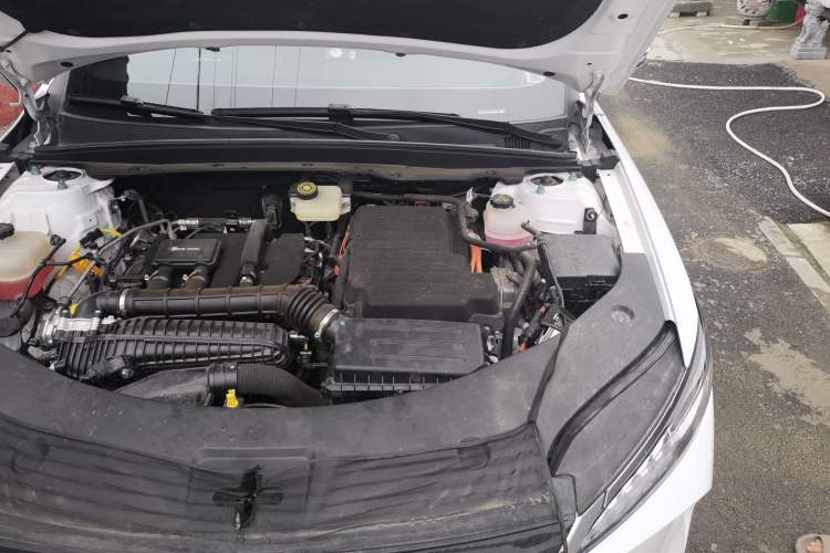 Used BYD Qin PLUS 2025 DM-i Smart Drive 55KM Leading Model Engine Bay Left
