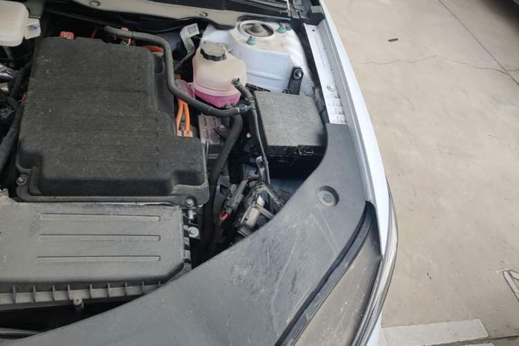 Used BYD Qin PLUS 2025 DM-i Smart Drive 120KM Superior Model Engine Bay Left