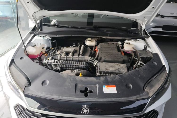 Used BYD Qin PLUS 2025 DM-i Smart Drive 55KM Beyond Model Engine Bay