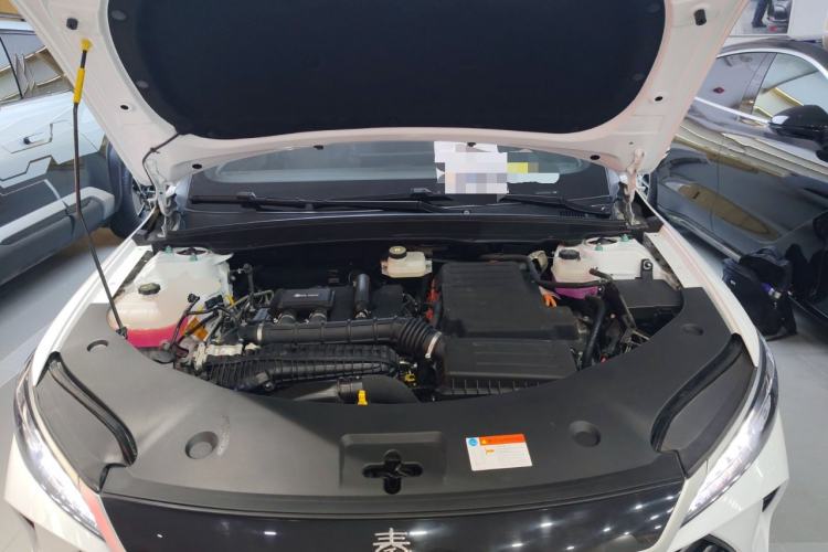 Used BYD Qin PLUS 2025 DM-i Smart Drive 120KM Superior Model Engine Bay