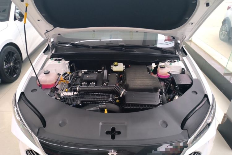 Used BYD Qin PLUS 2025 DM-i Smart Drive 55KM Leading Model Engine Bay